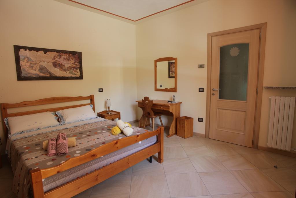 סן ג'ובאני ביאנקו Bed And Breakfast Luna חדר תמונה