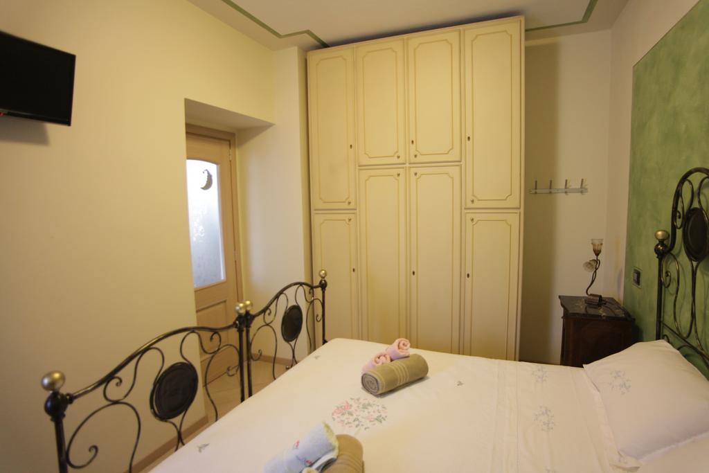 סן ג'ובאני ביאנקו Bed And Breakfast Luna חדר תמונה